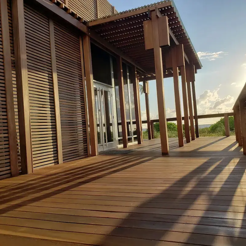 Terrasse auf dem Balkon